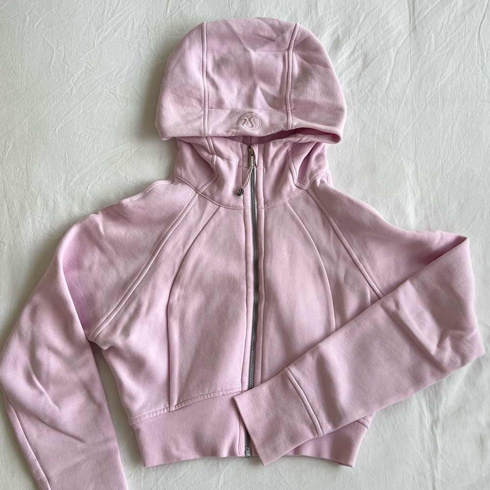 Lululemon crop scuba